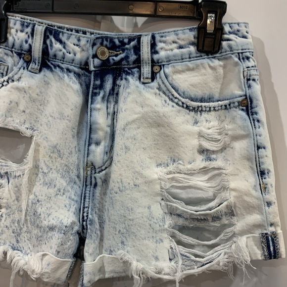 Women’s Distressesd stonewashed Y2K KANCAN shorts size M - Picture 3 of 4